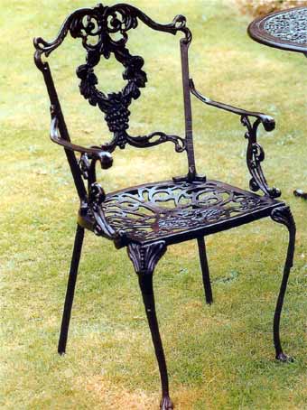 Grape Armlehnstuhl